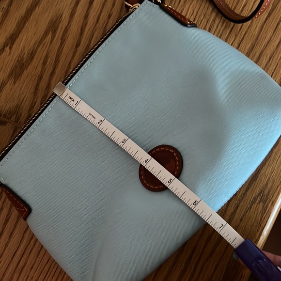 Small light blue Dooney & Bourke satchel - Picture 11 of 12